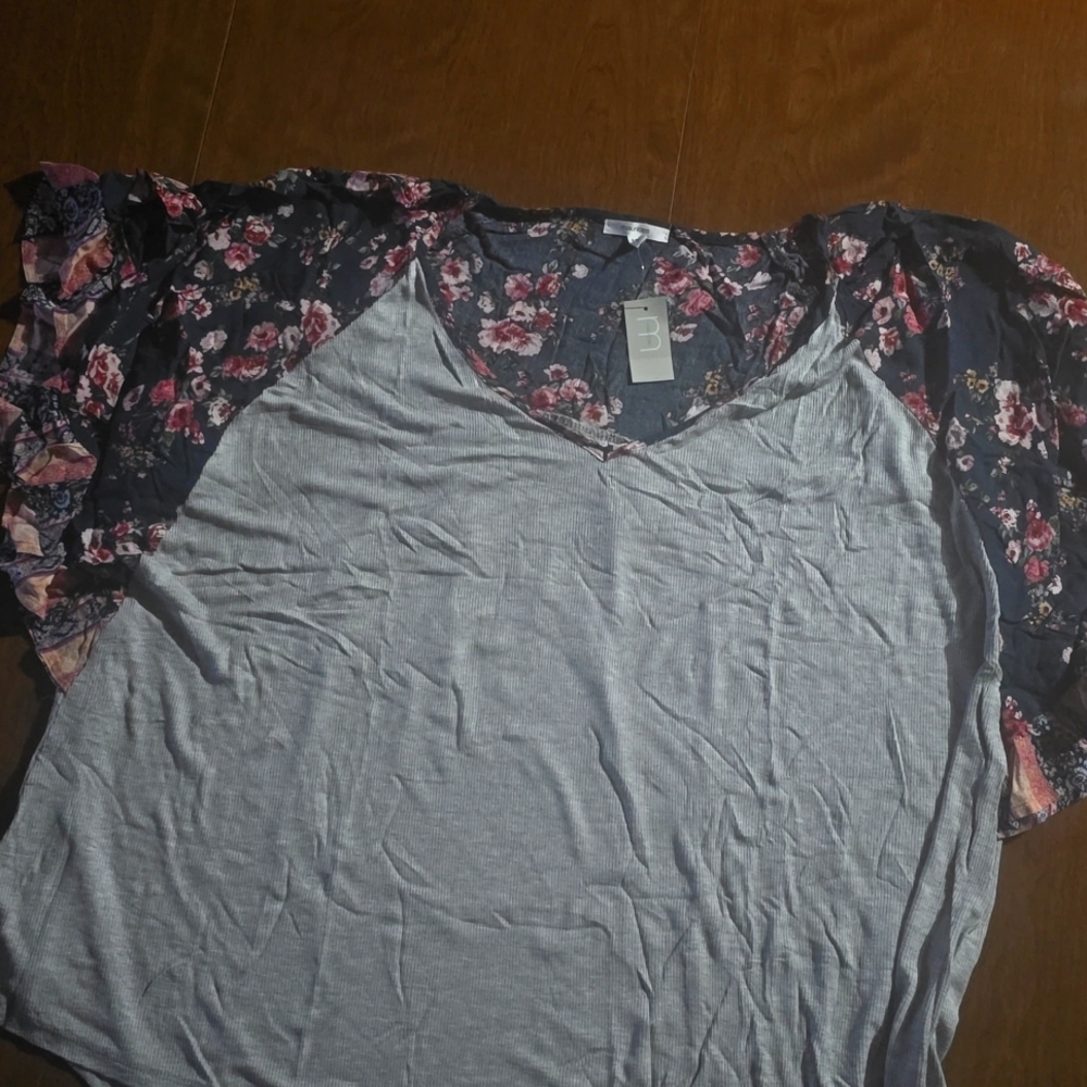 Cute maurices top
